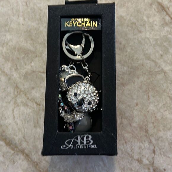 Rhinestone Panda and Watch Keychain - Picture 4 of 4